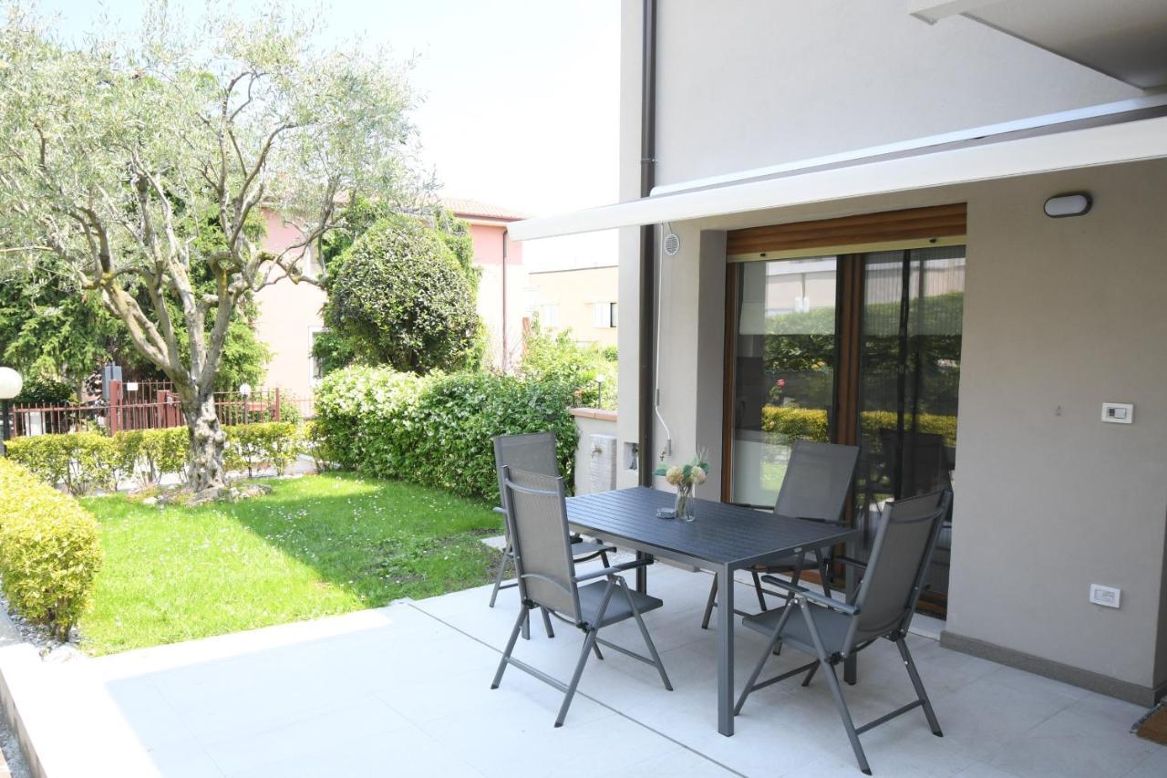 Christina'S Home Desenzano del Garda Exterior foto